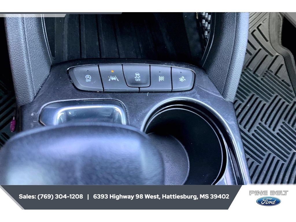 Used 2022 Chevrolet TrailBlazer RS w/ Convenience Package FWD image 22