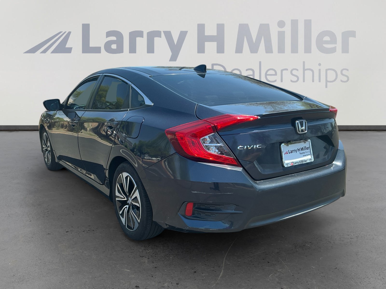 Used 2016 Honda Civic EX-L image 3