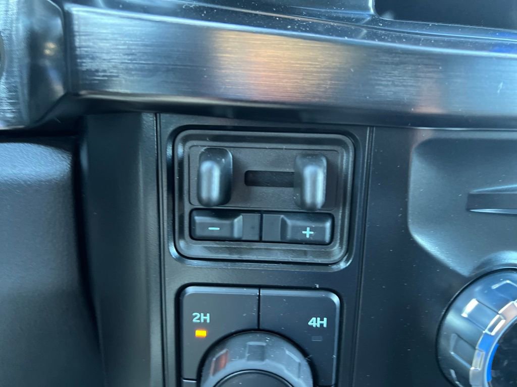 New 2026 Ford F350 Lariat w/ Black Appearance Package image 30