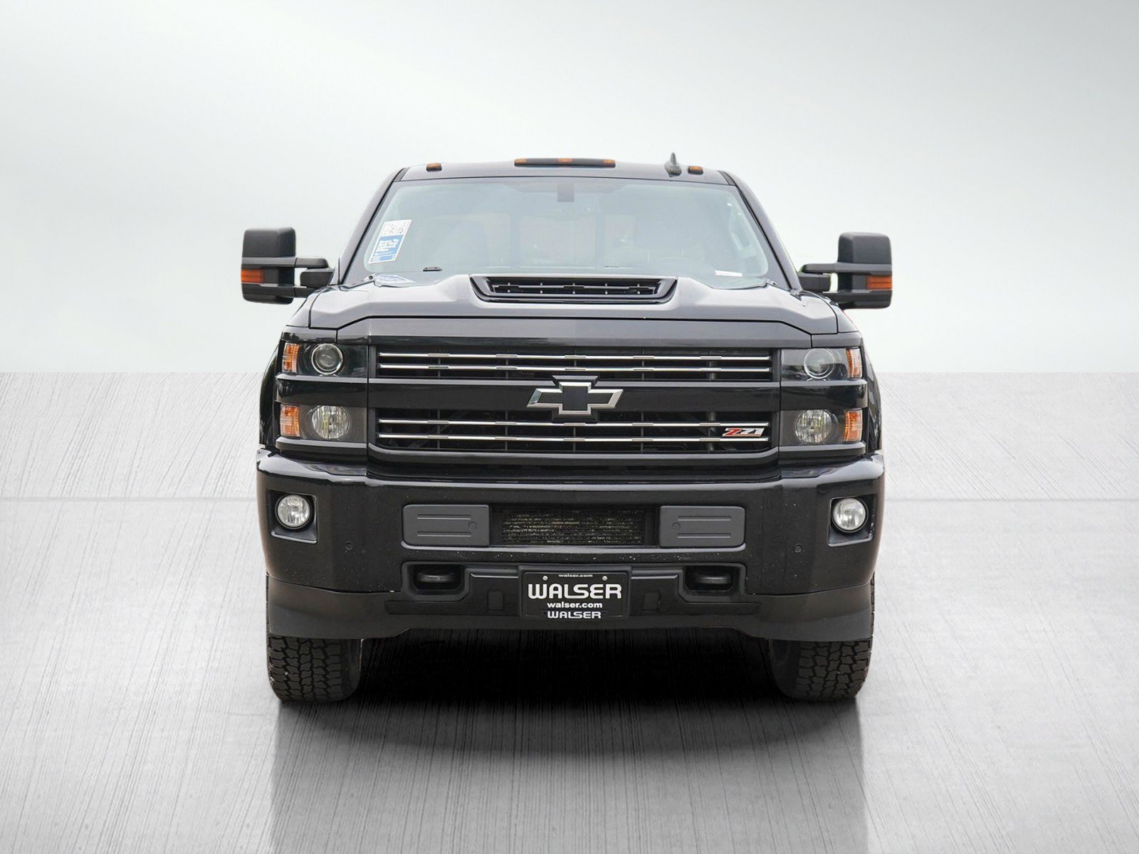 Used 2019 Chevrolet Silverado 2500 LTZ w/ Midnight Edition AWD/4WD image 8