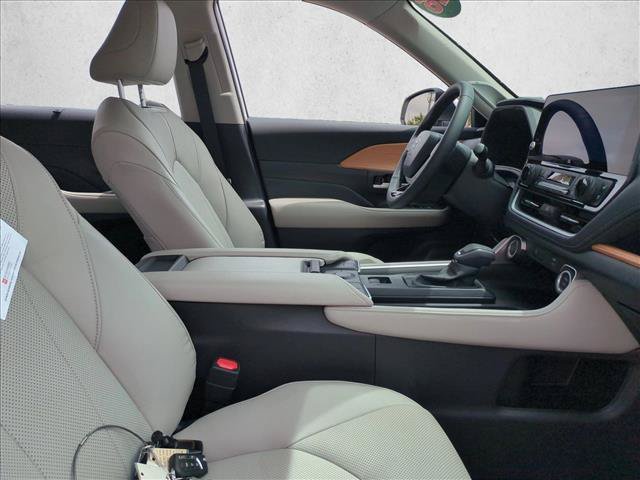 Used 2026 Toyota Grand Highlander FWD image 21