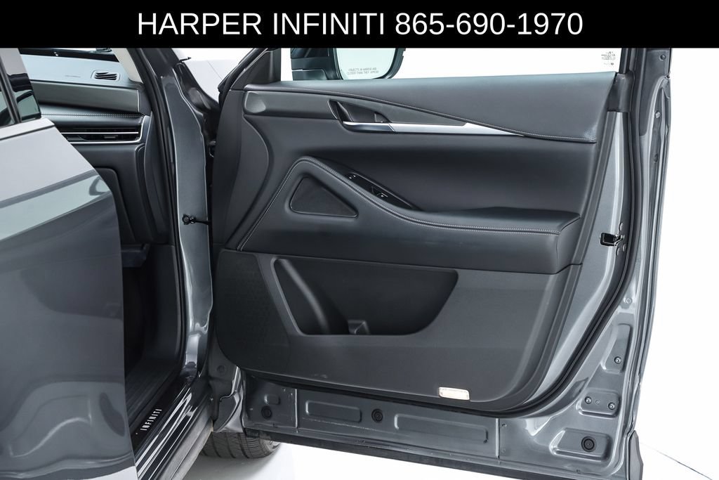 Used 2023 INFINITI QX60 Luxe w/ Cargo Package AWD/4WD image 32
