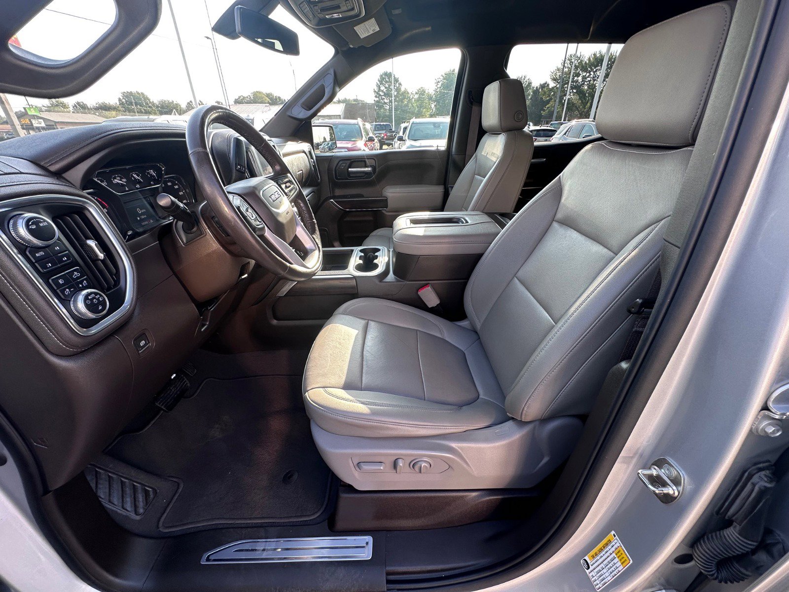 Used 2021 GMC Sierra 1500 SLT image 6