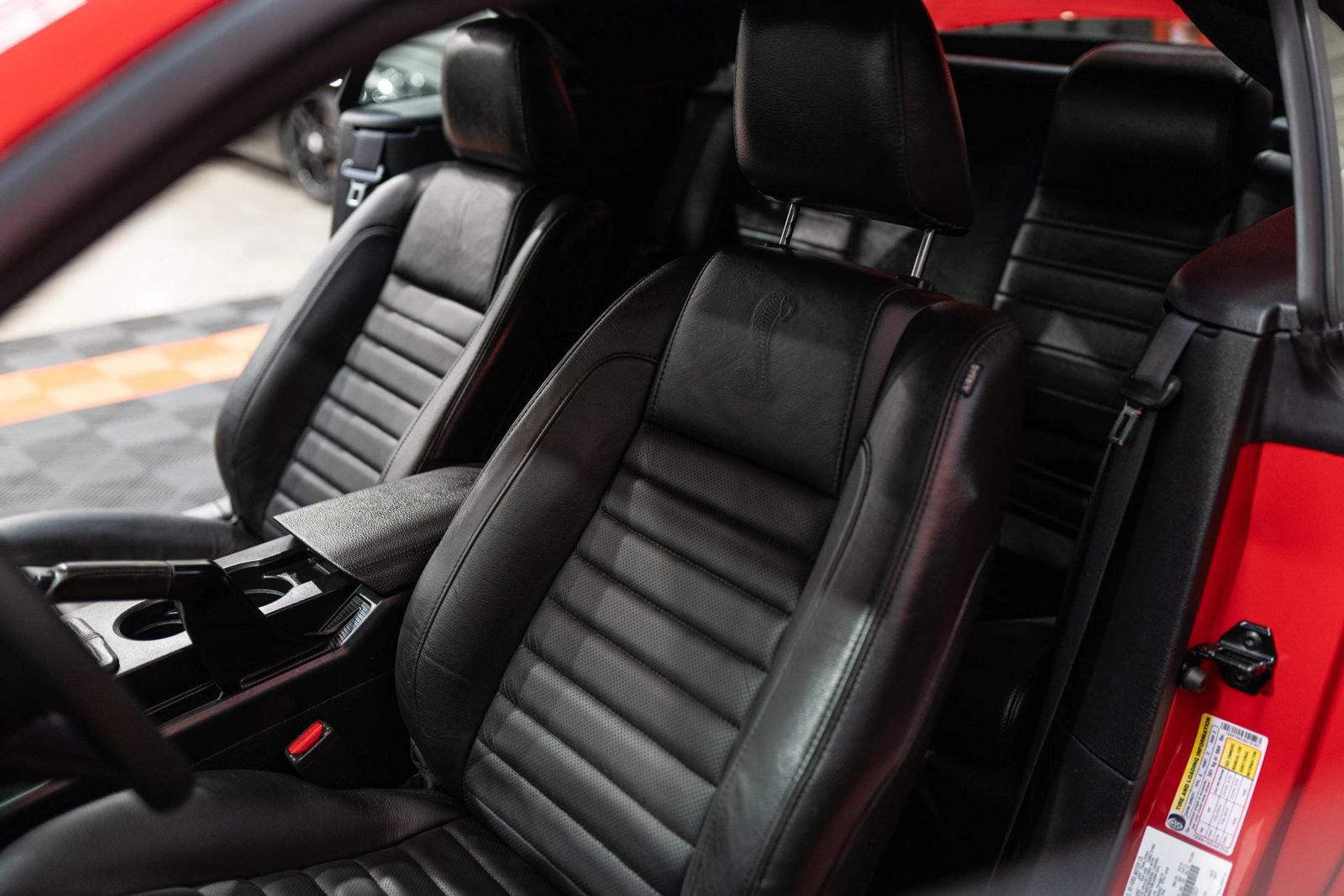 Used 2008 Ford Mustang Shelby GT500 RWD image 32