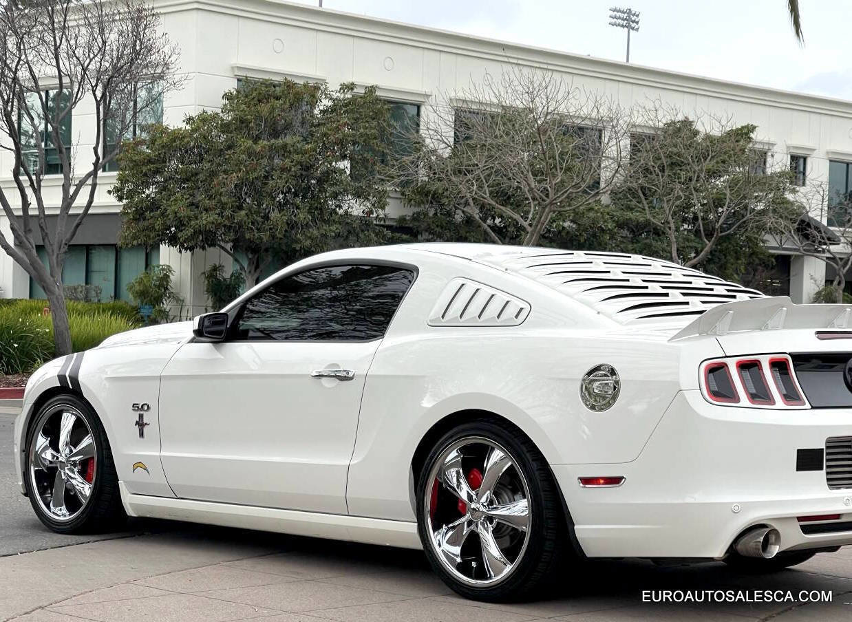 Used 2013 Ford Mustang GT Premium w/ Security Pkg image 21