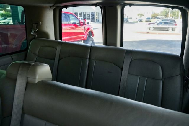 Used 2013 Chevrolet Express 3500 LS RWD image 32