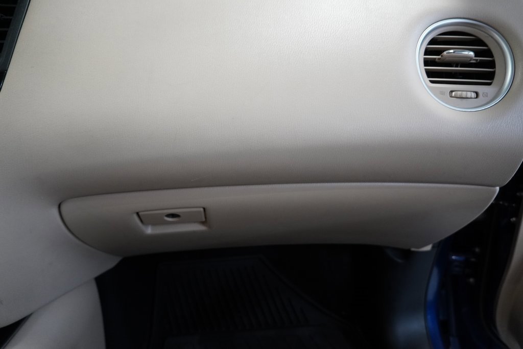 Used 2019 Nissan Pathfinder SV image 36