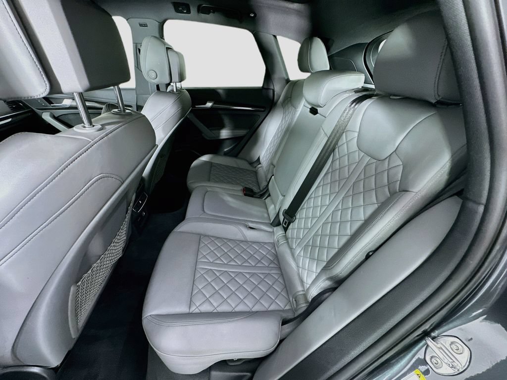 Used 2025 Audi SQ5 Premium Plus AWD/4WD image 24