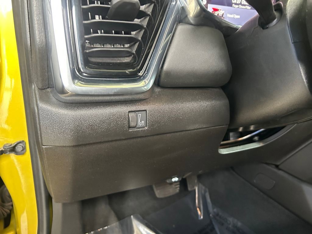 Used 2023 GMC Canyon Elevation image 21