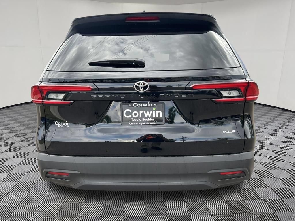Used 2026 Toyota Grand Highlander FWD image 7