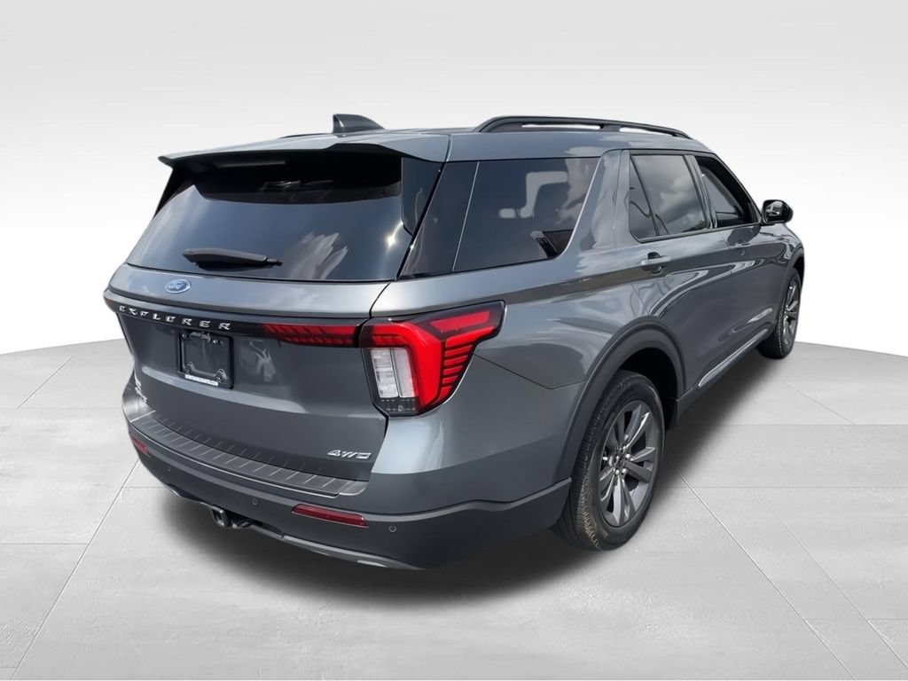 Used 2025 Ford Explorer Active w/ Active Comfort Package AWD/4WD image 9