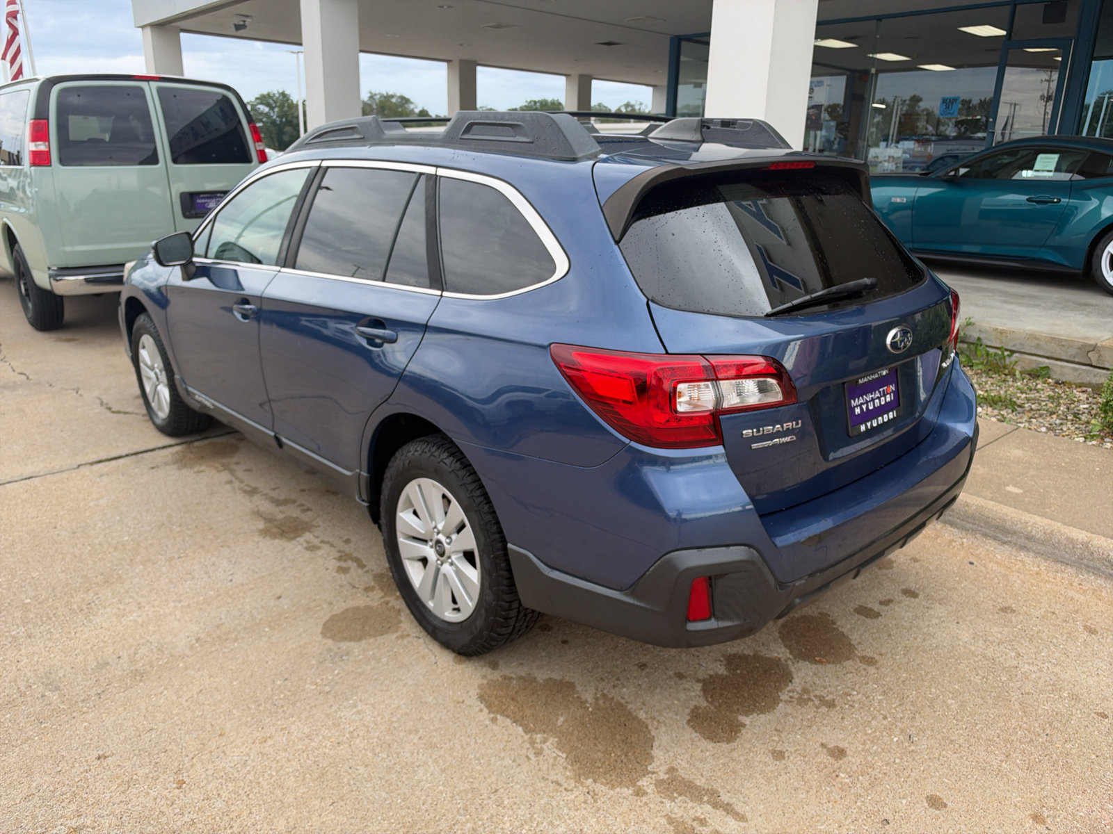 Used 2019 Subaru Outback 2.5i Premium AWD/4WD image 7