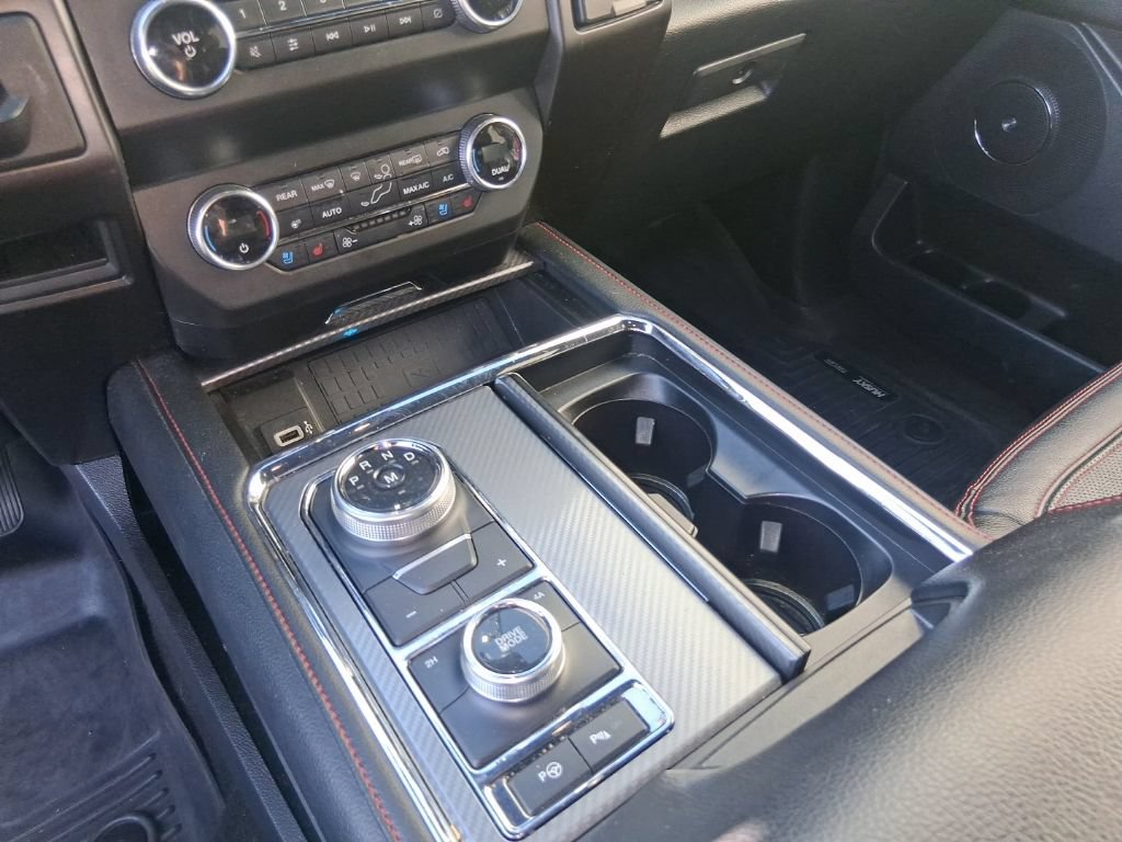 Used 2019 Ford Expedition Limited w/ Equipment Group 303A AWD/4WD image 15