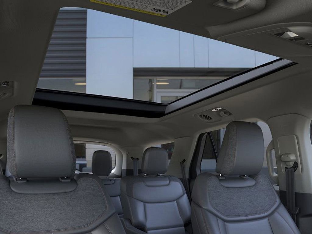 New 2026 Ford Explorer Active w/ Active Comfort Package image 22