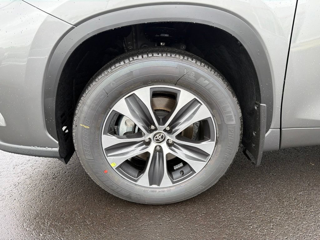 New 2026 Toyota Highlander XLE AWD/4WD image 7