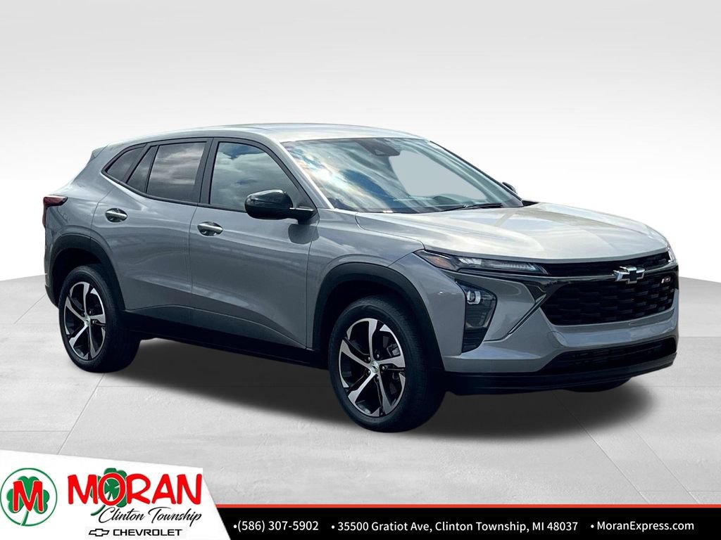 Used 2024 Chevrolet Trax RS w/ Driver Confidence Package FWD image 8