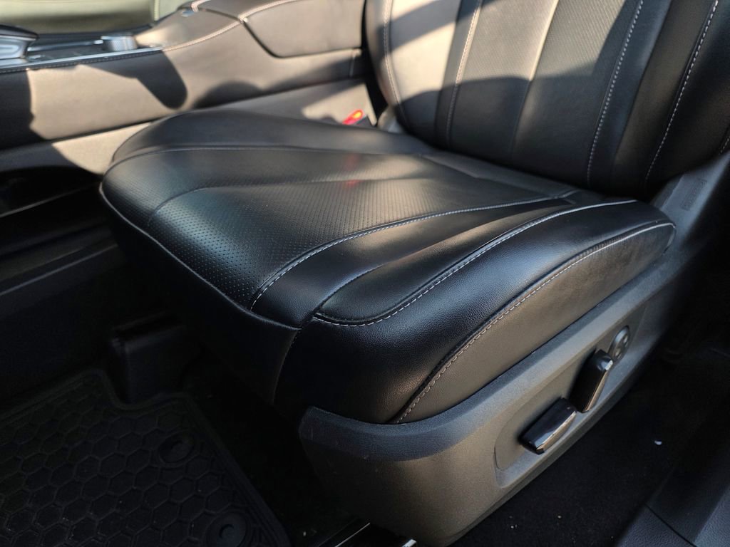 Used 2024 INFINITI QX60 Luxe image 23