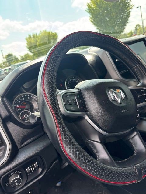 Used 2019 RAM 1500 Big Horn AWD/4WD image 11