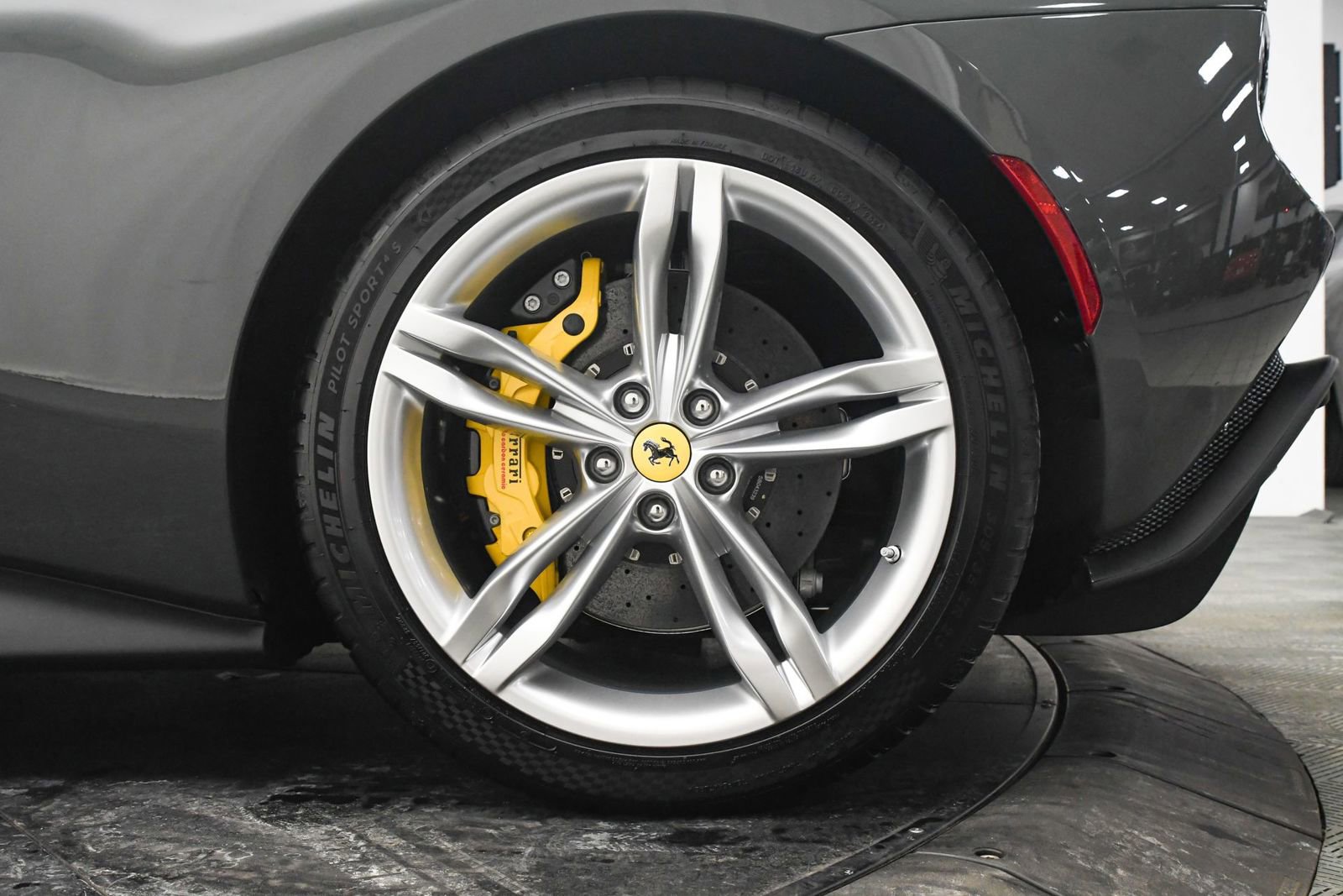 Certified 2025 Ferrari 296 GTB image 31