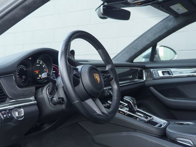 Certified 2022 Porsche Panamera GTS image 4
