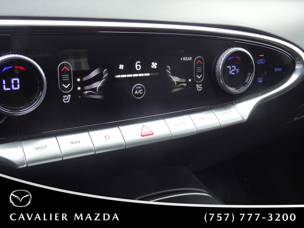 Used 2025 Genesis GV70 2.5T AWD/4WD image 46