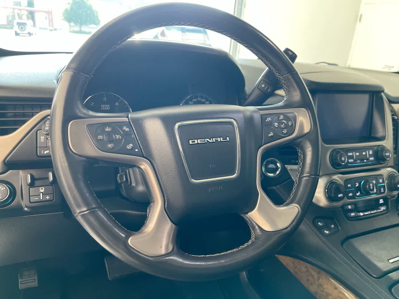 Used 2017 GMC Yukon Denali w/ Open Road Package AWD/4WD image 14