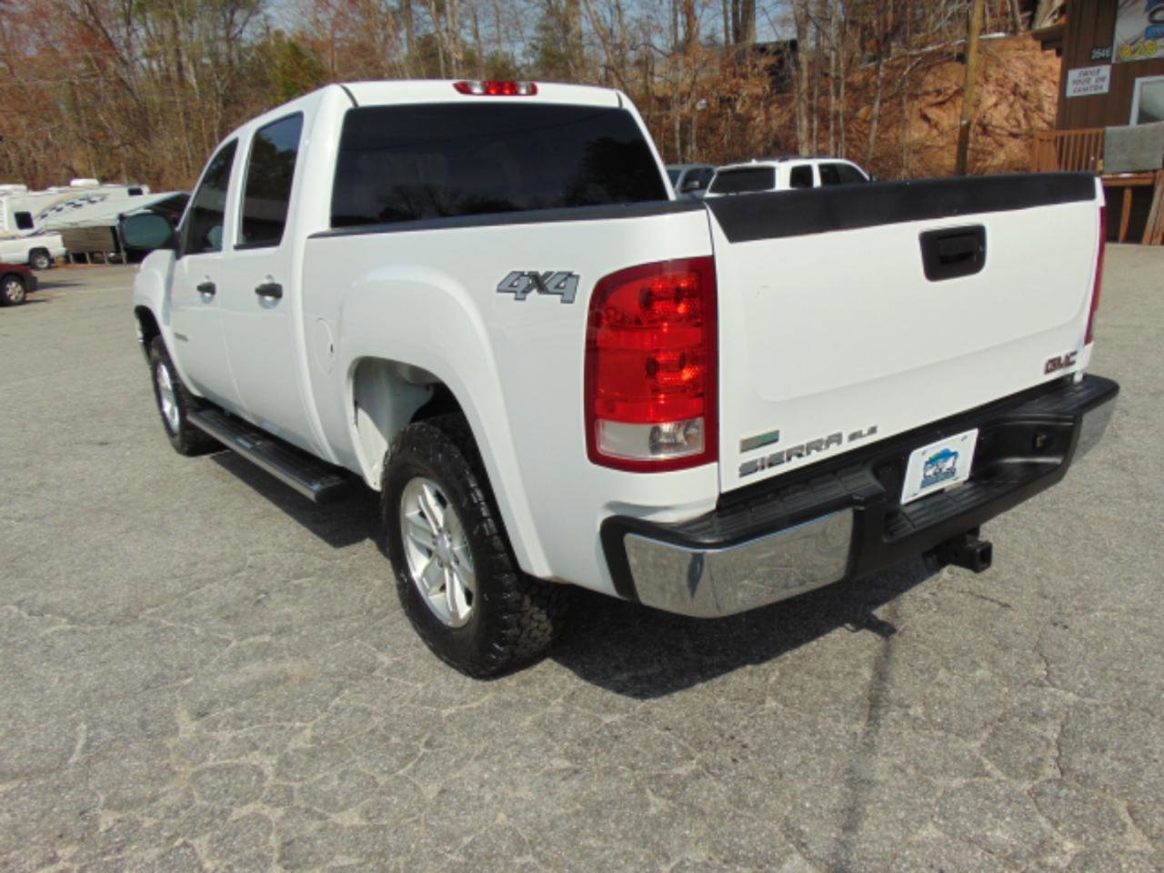 Used 2011 GMC Sierra 1500 SLE w/ Power Tech Package image 3