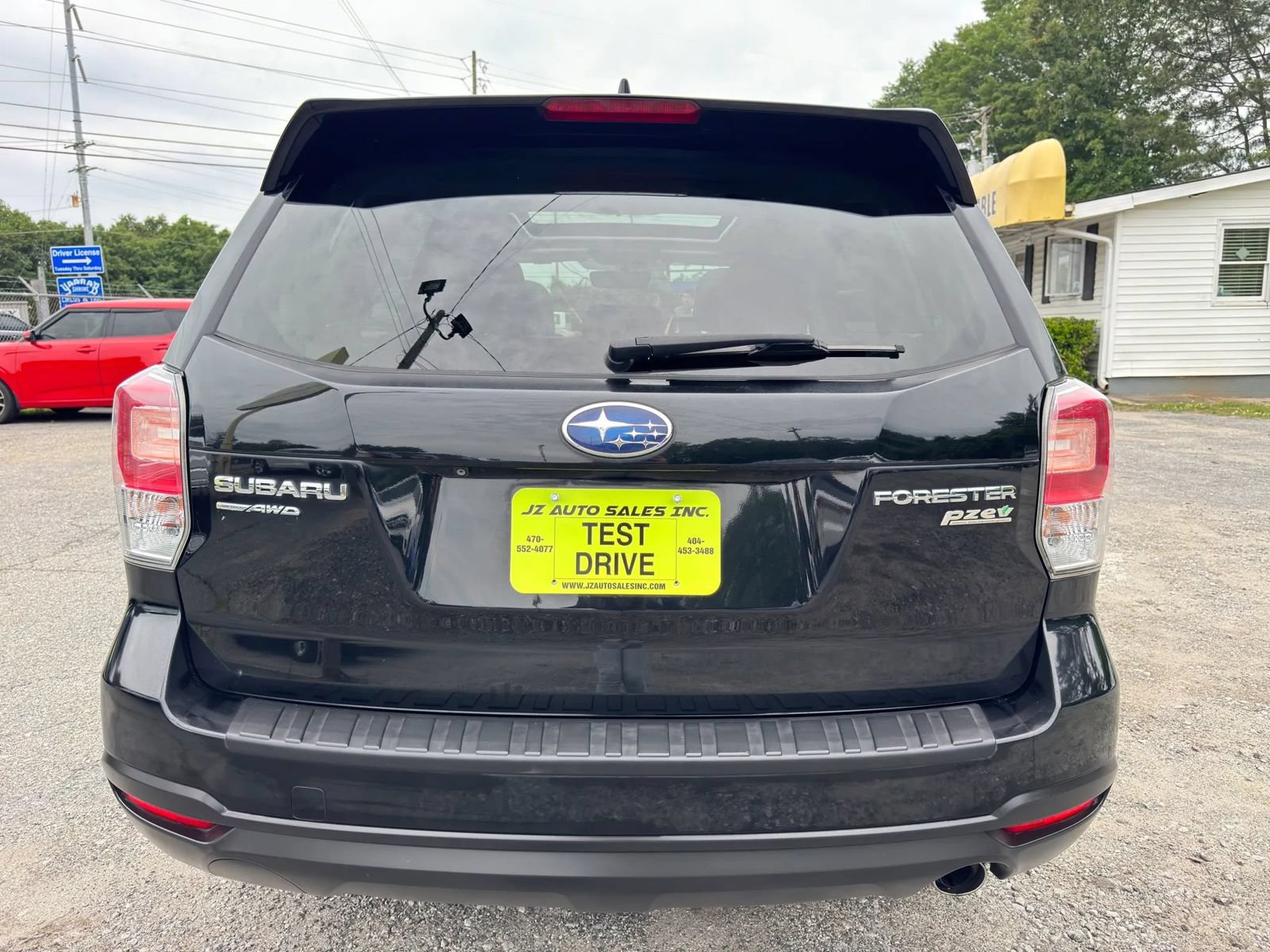 Used 2017 Subaru Forester 2.5i Limited w/ Popular Package #1 AWD/4WD image 4