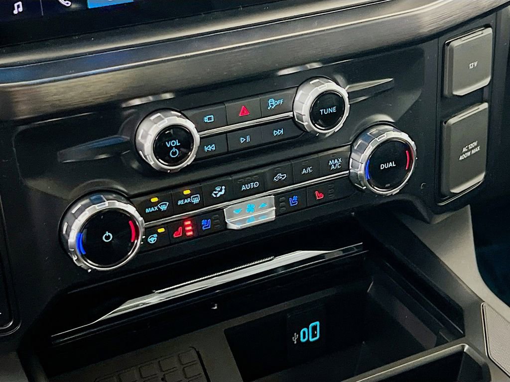 New 2026 Ford F250 Lariat w/ Lariat Premium Package image 9