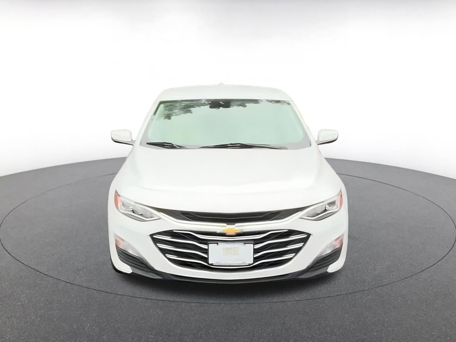 Used 2024 Chevrolet Malibu LT image 4