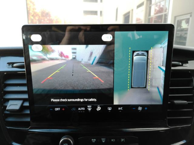 Used 2023 Ford Transit 350 XLT image 12