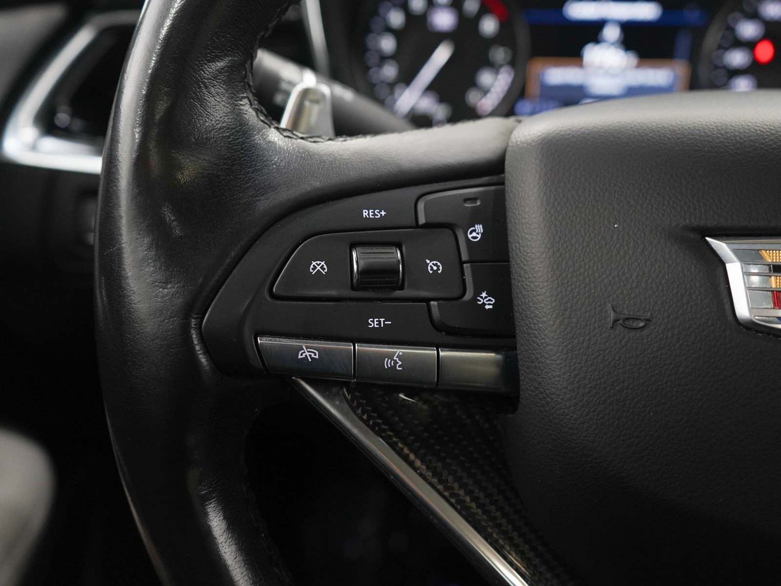 Used 2020 Cadillac XT6 Premium Luxury FWD image 24