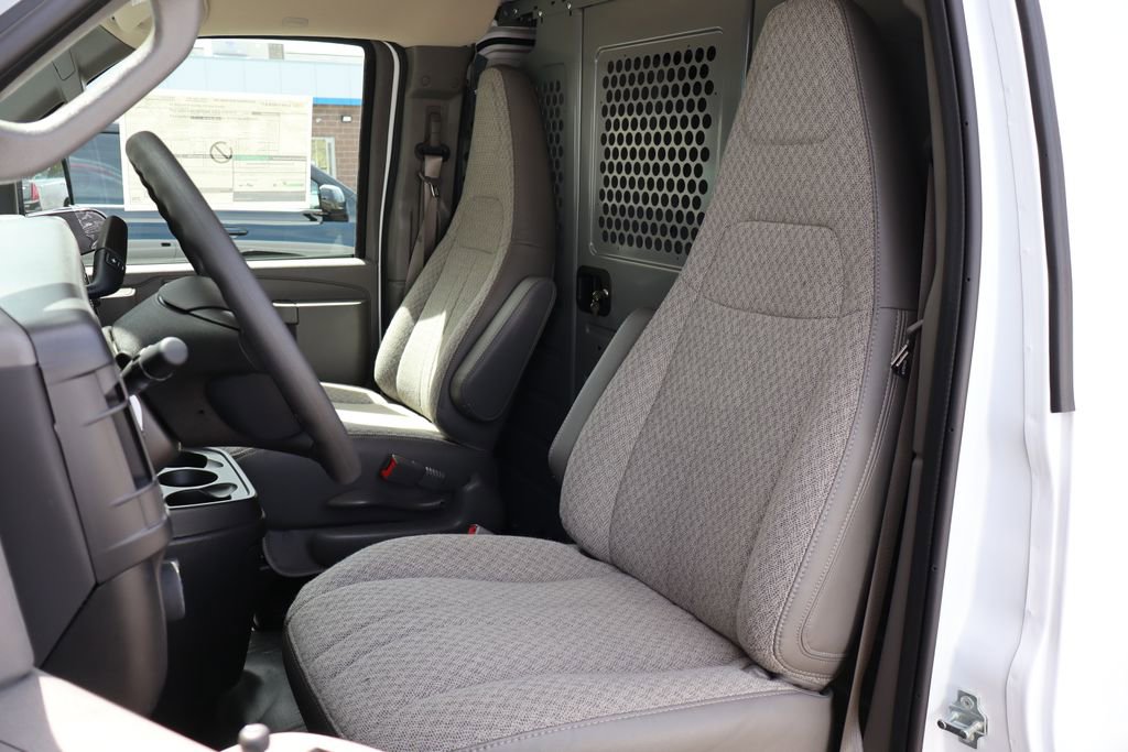 New 2026 Chevrolet Express 2500 w/ Driver Convenience Package RWD image 8