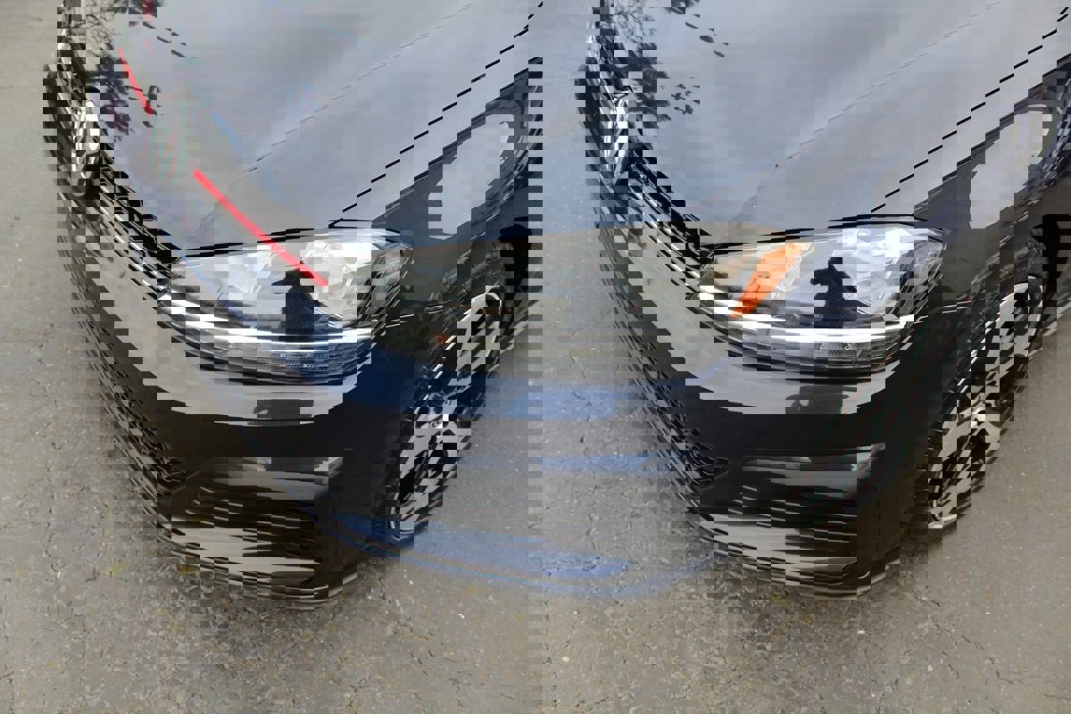 Used 2018 Volkswagen GTI S image 10