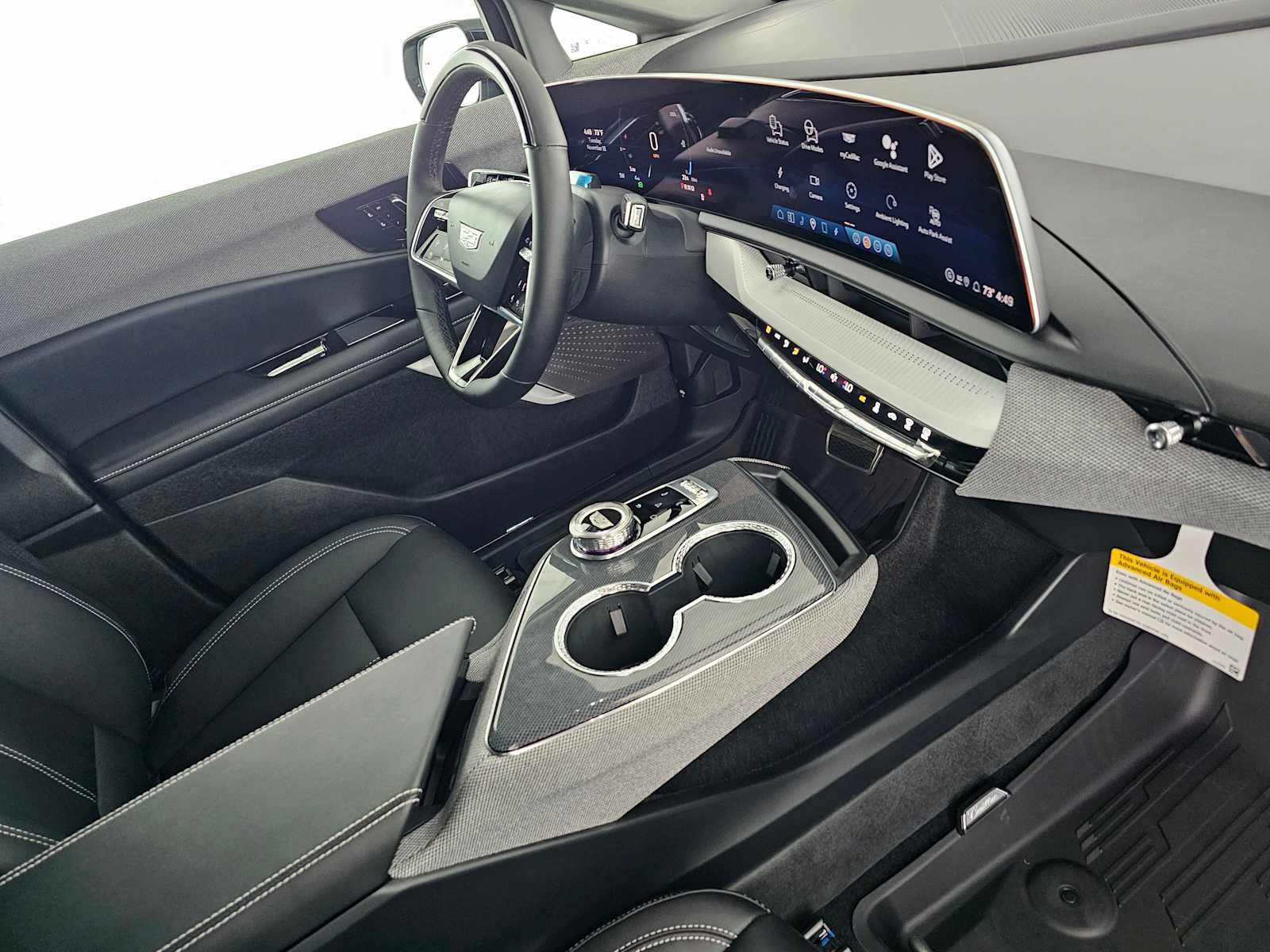 New 2026 Cadillac Optiq Luxury 1 image 11