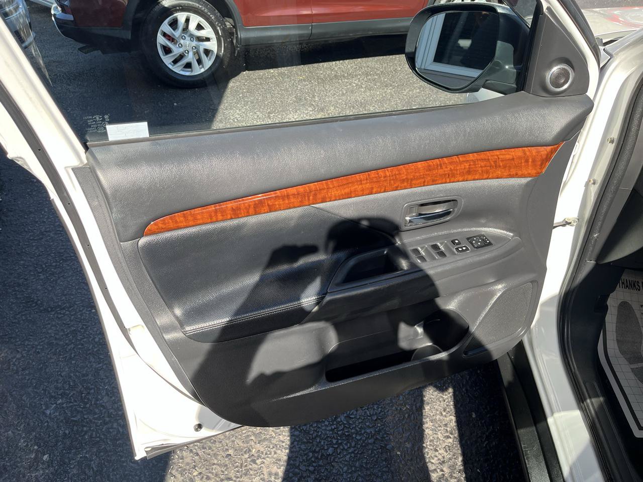 Used 2015 Mitsubishi Outlander SE AWD/4WD image 23