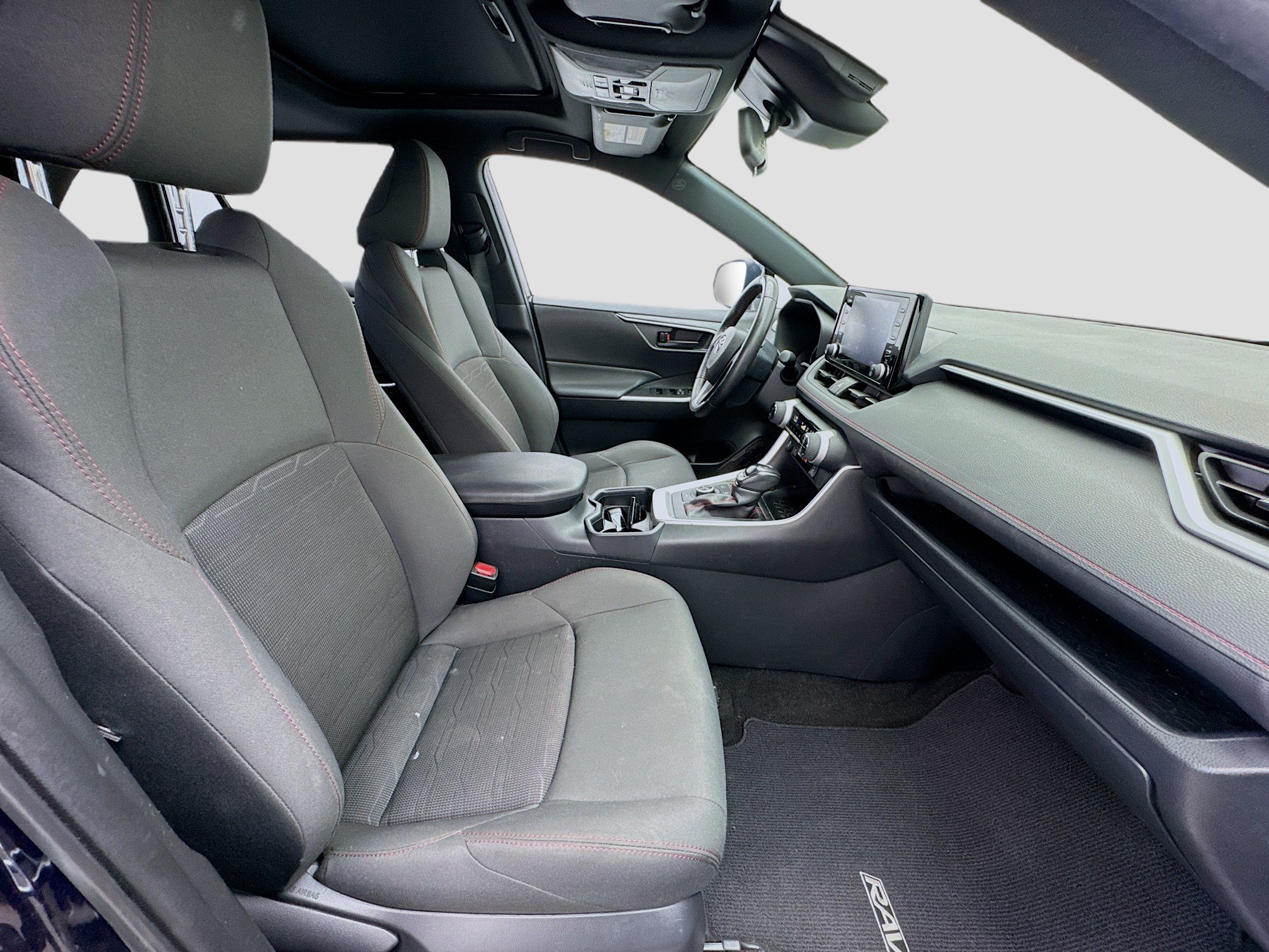 Used 2021 Toyota RAV4 SE w/ Weather & Moonroof Package AWD/4WD image 20