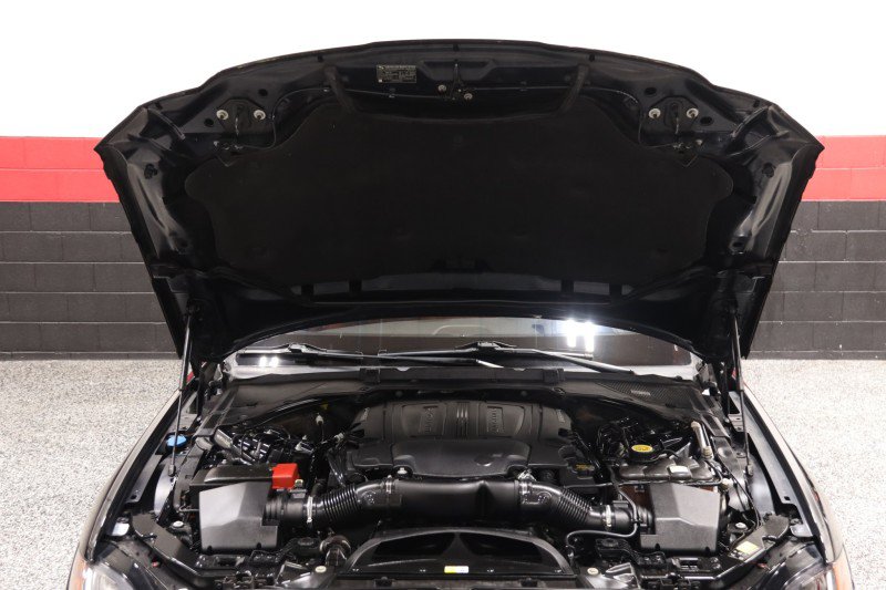 Used 2018 Jaguar XF First Edition AWD/4WD image 15
