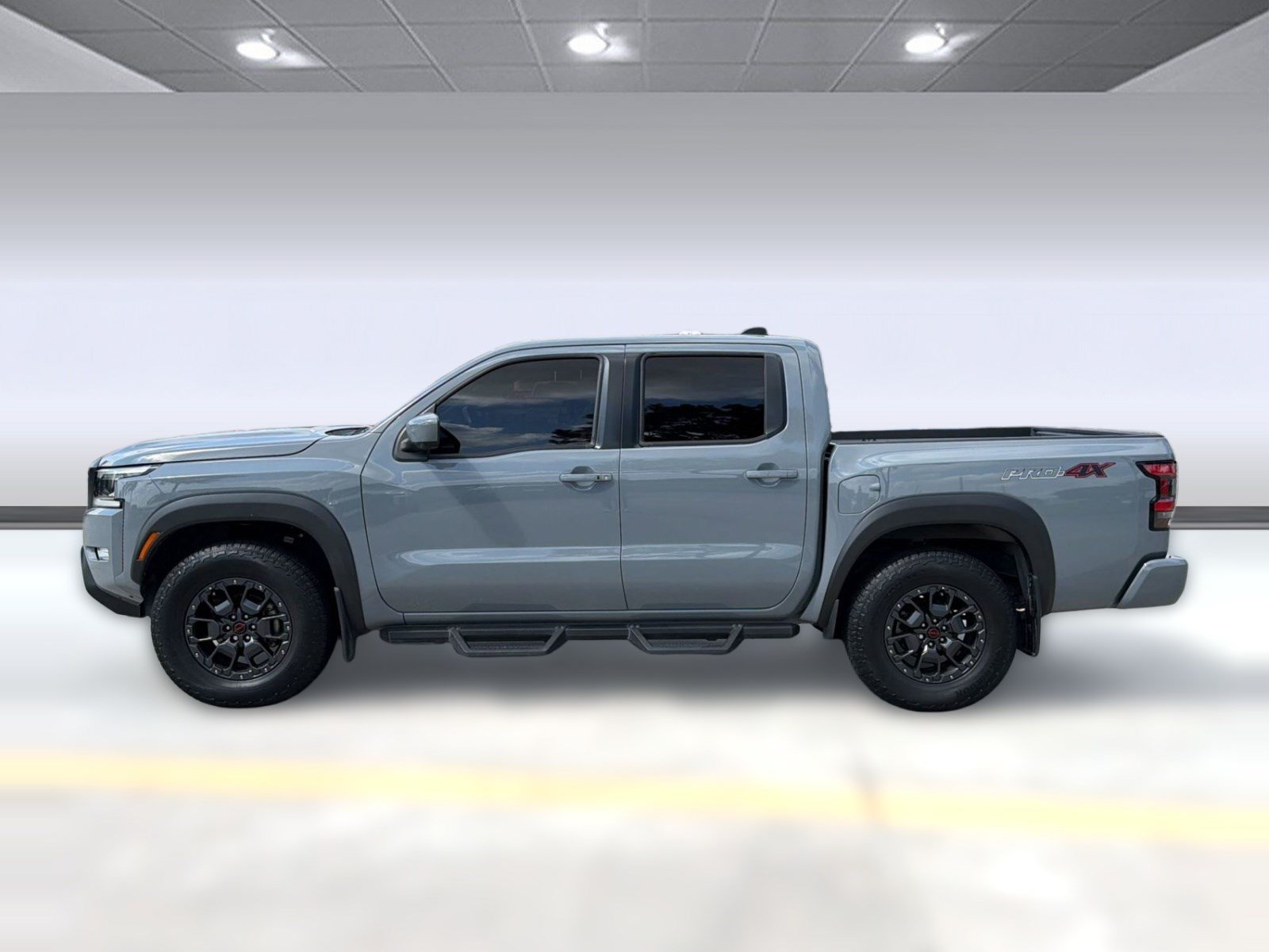 Used 2023 Nissan Frontier PRO-4X w/ Pro-4X Premium Package AWD/4WD image 2