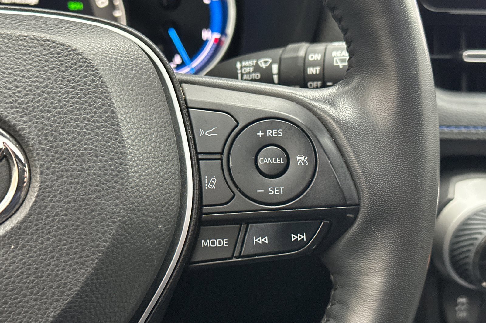 Used 2024 Toyota RAV4 XSE image 28