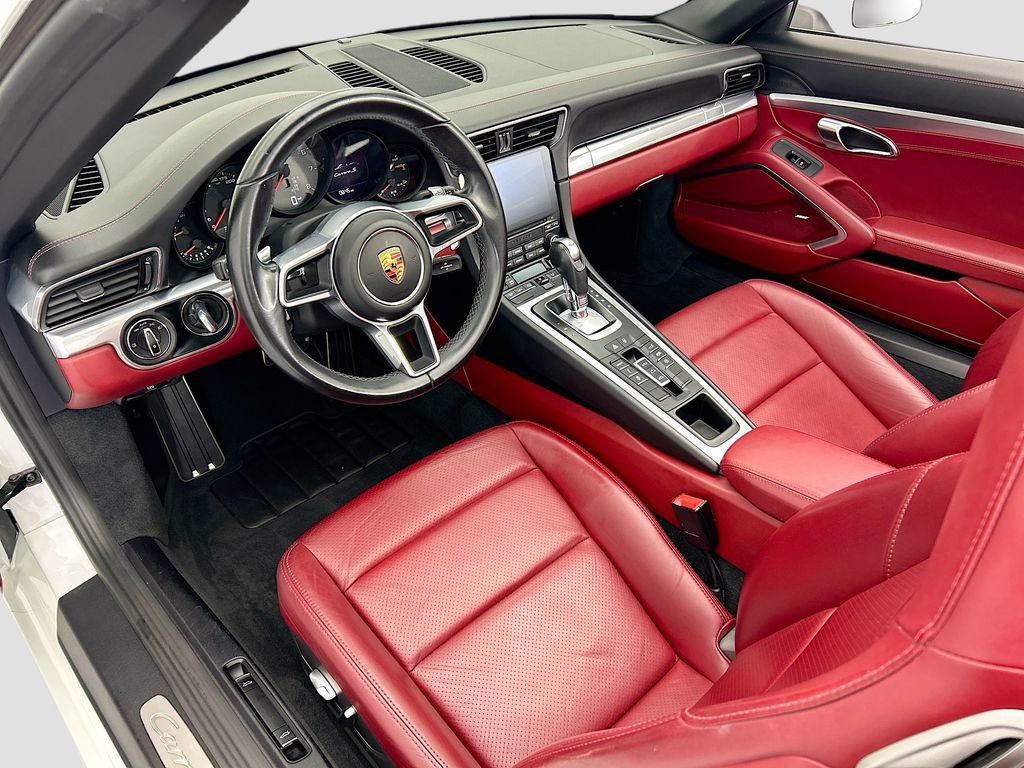 Used 2019 Porsche 911 Carrera S image 9