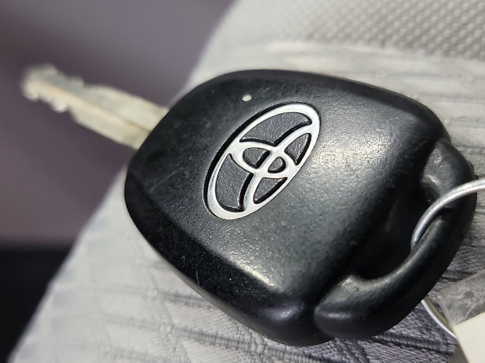 Used 2019 Toyota Highlander LE AWD/4WD image 31