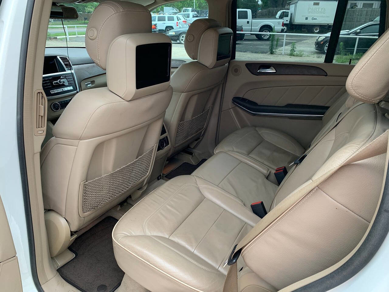 Used 2014 Mercedes-Benz GL 450 4MATIC image 23