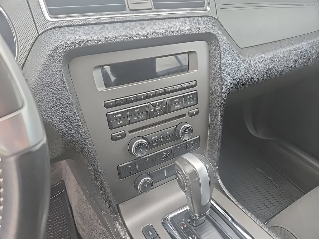 Used 2013 Ford Mustang GT RWD image 13