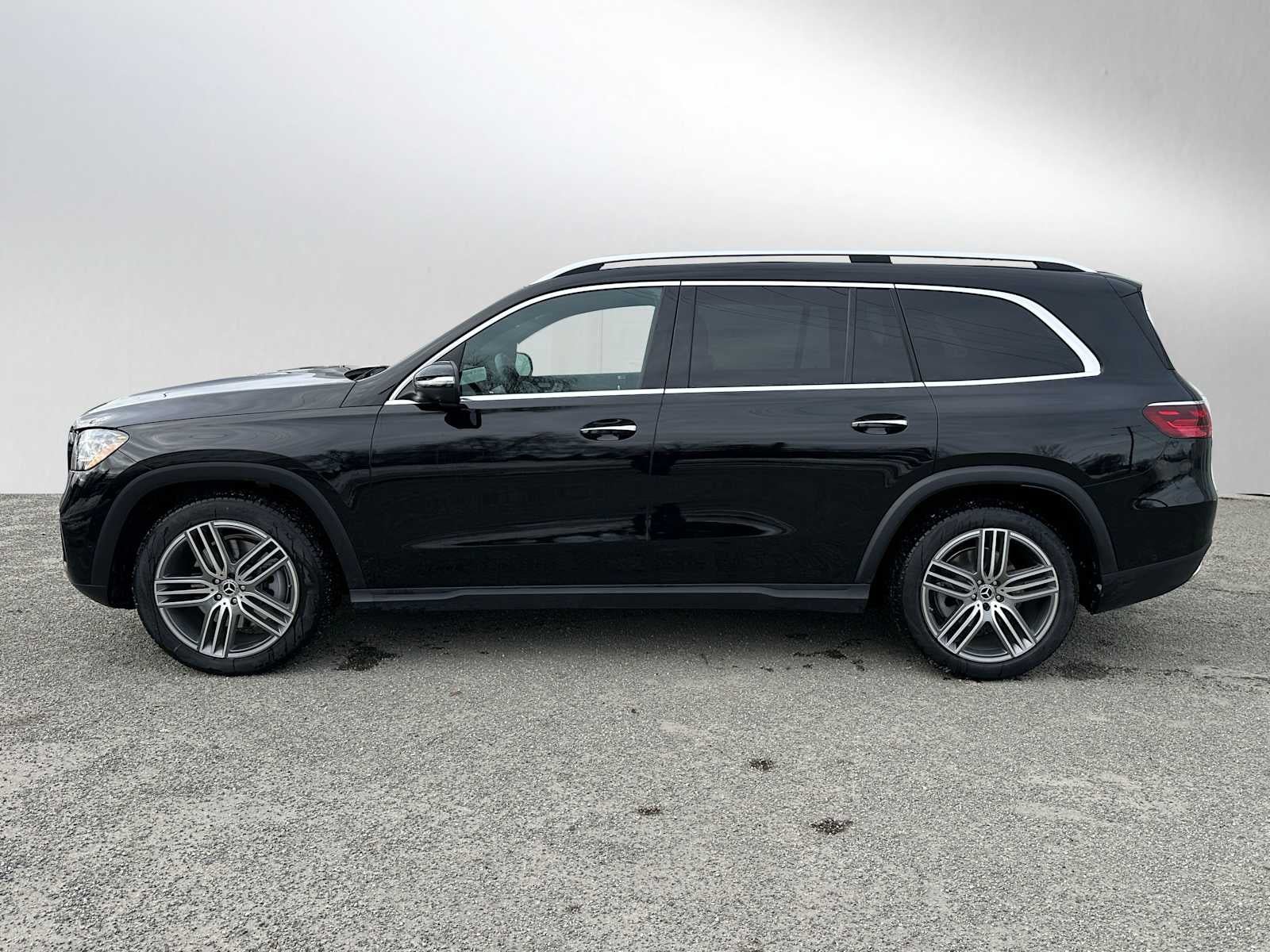 Used 2026 Mercedes-Benz GLS 450 4MATIC image 7