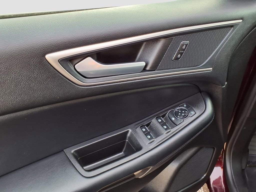 Used 2023 Ford Edge SEL w/ Convenience Package image 26