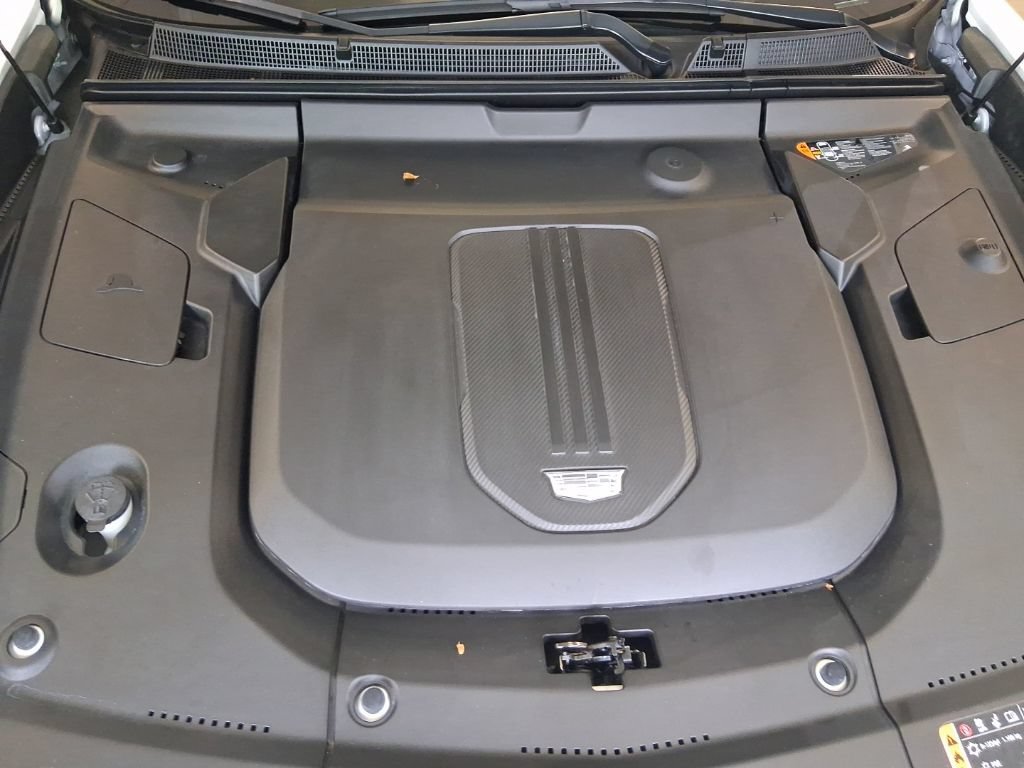 Certified 2024 Cadillac Lyriq Sport AWD/4WD image 24