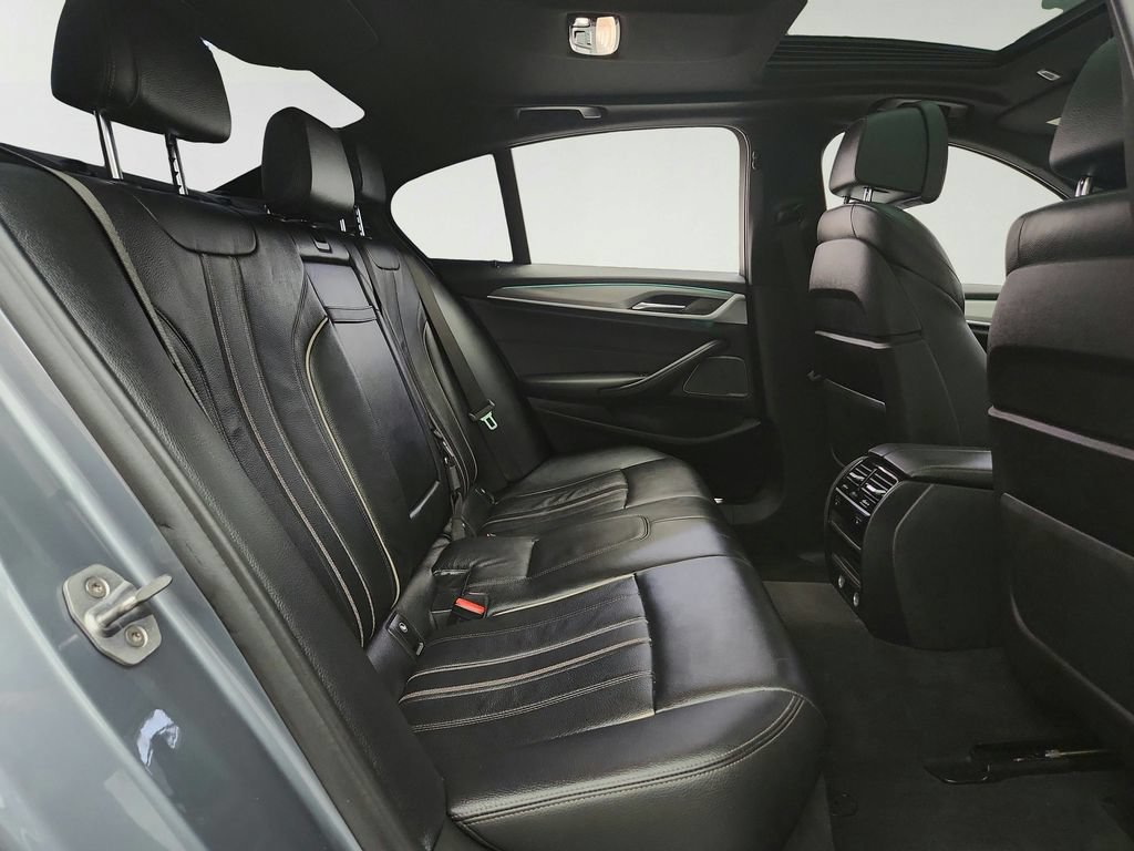 Used 2018 BMW M550i xDrive w/ Driving Assistance Package AWD/4WD image 33