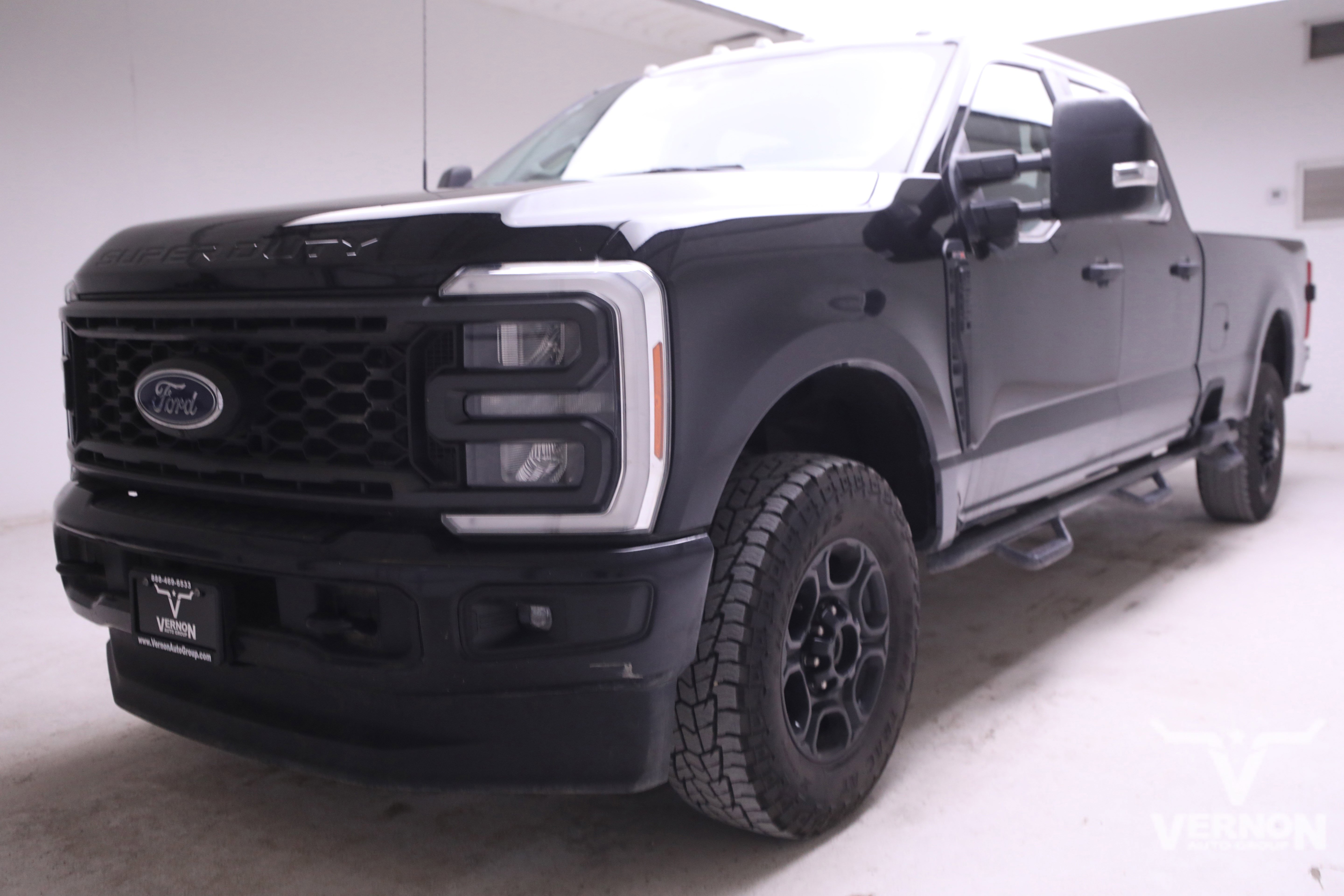 Used 2023 Ford F250 XL w/ STX Appearance Package image 1