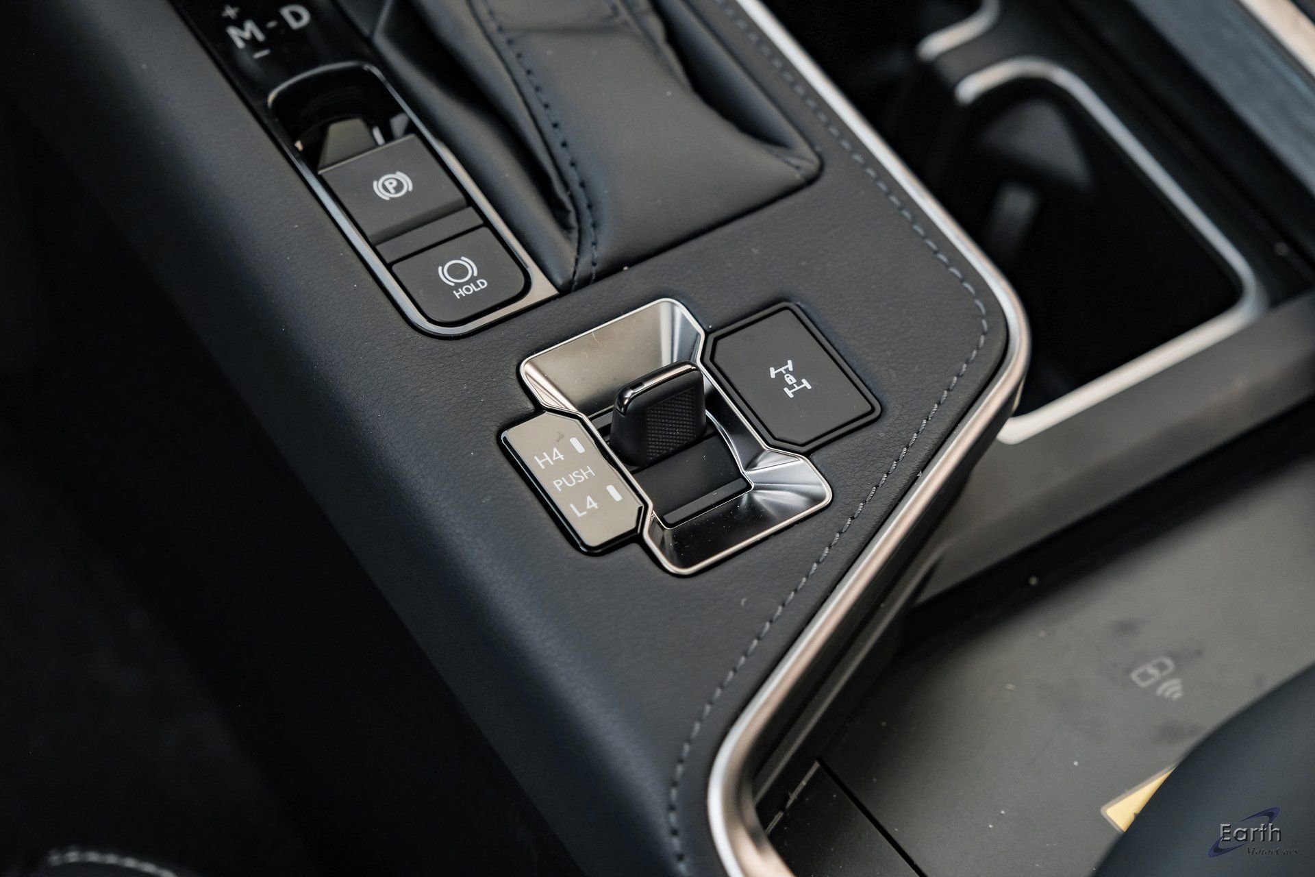 Used 2025 Lexus GX 550 550 Luxury+ HUD Vossen Wheels w/ Accessory Package (2T) image 44